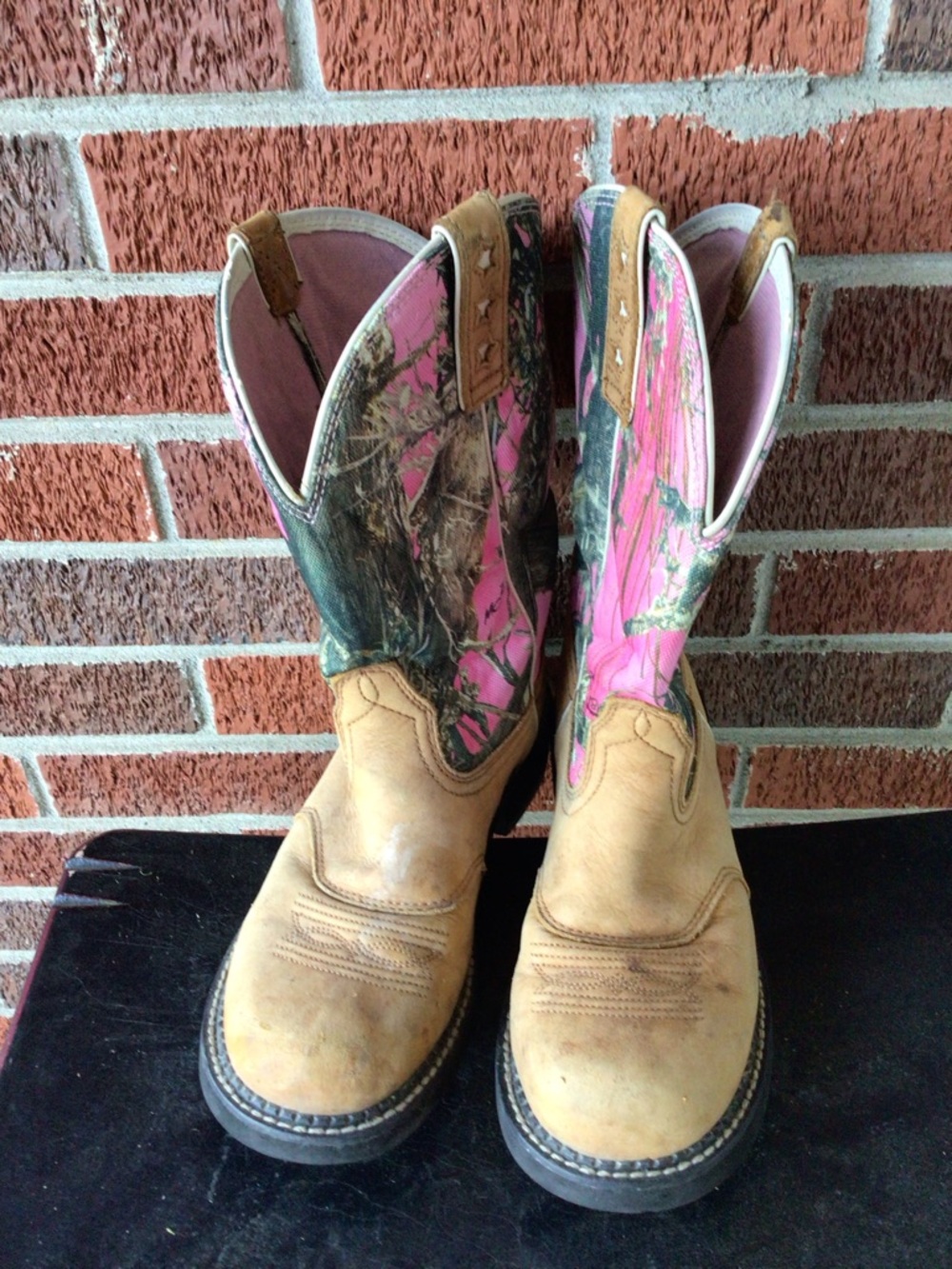 Ariat Probaby Tan Leather Boots with Pink Timber Shaft Size 9B